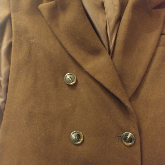 ASOS Sleeveless Cape with Double Breasted Detail - Picture 5 of 6